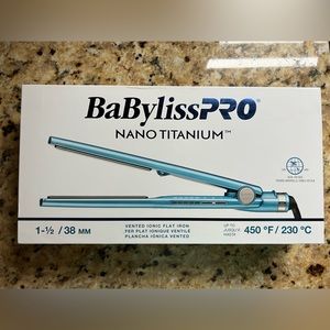 BaByliss Pro NANO Titanium 1 1/2 inch